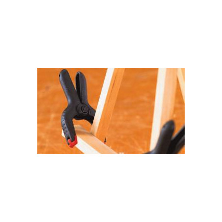 Spīles 25x30mm skavu veida ar atsperi plastmasas  BESSEY